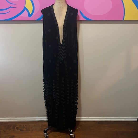 Moschino Cheap Chic Black Silk Velvet Crochet Fringe 2 PC Vest & Skirt Set - Picture 2 of 16